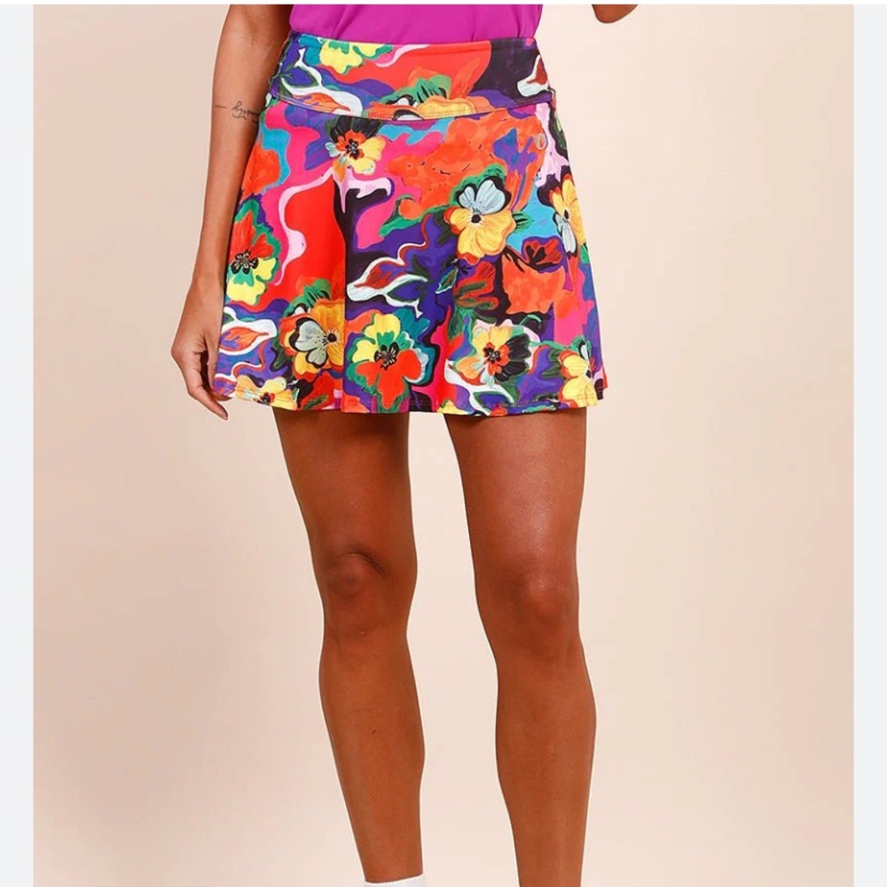 NWTs Dona Jo | Pickleball/Tennis Skort in Amaryllis Size 2- Large